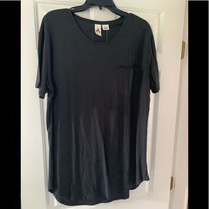 Urban Outfitters Black T-shirt